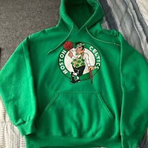 Vintage Unisex Boston Celtics Hooded Sweatshirt Medium Pullover Hoodie NBA Green